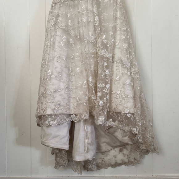 Unbranded Lace Trumpet Wedding Dress - Picture 5 of 8